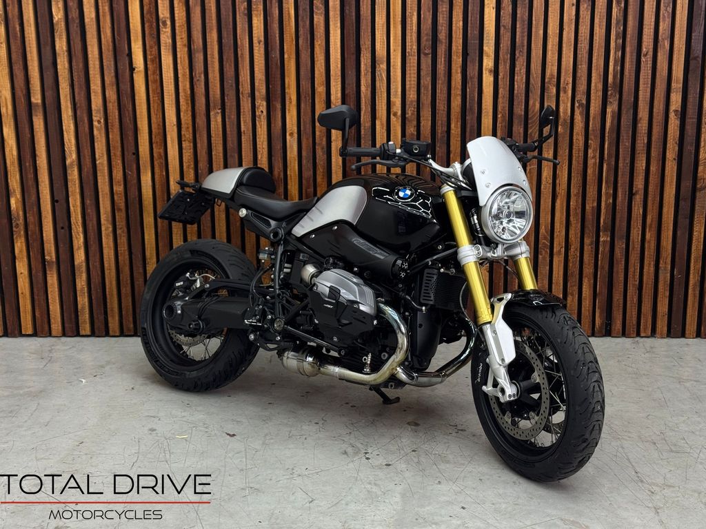 BMW R nineT