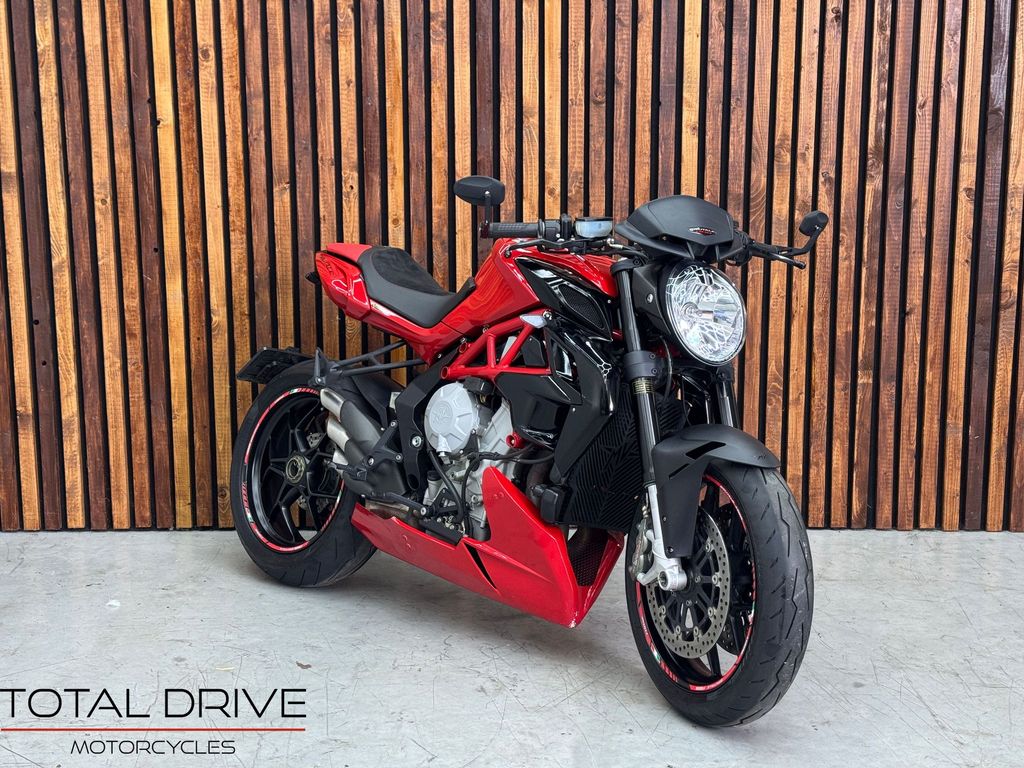 MV Agusta Brutale 800