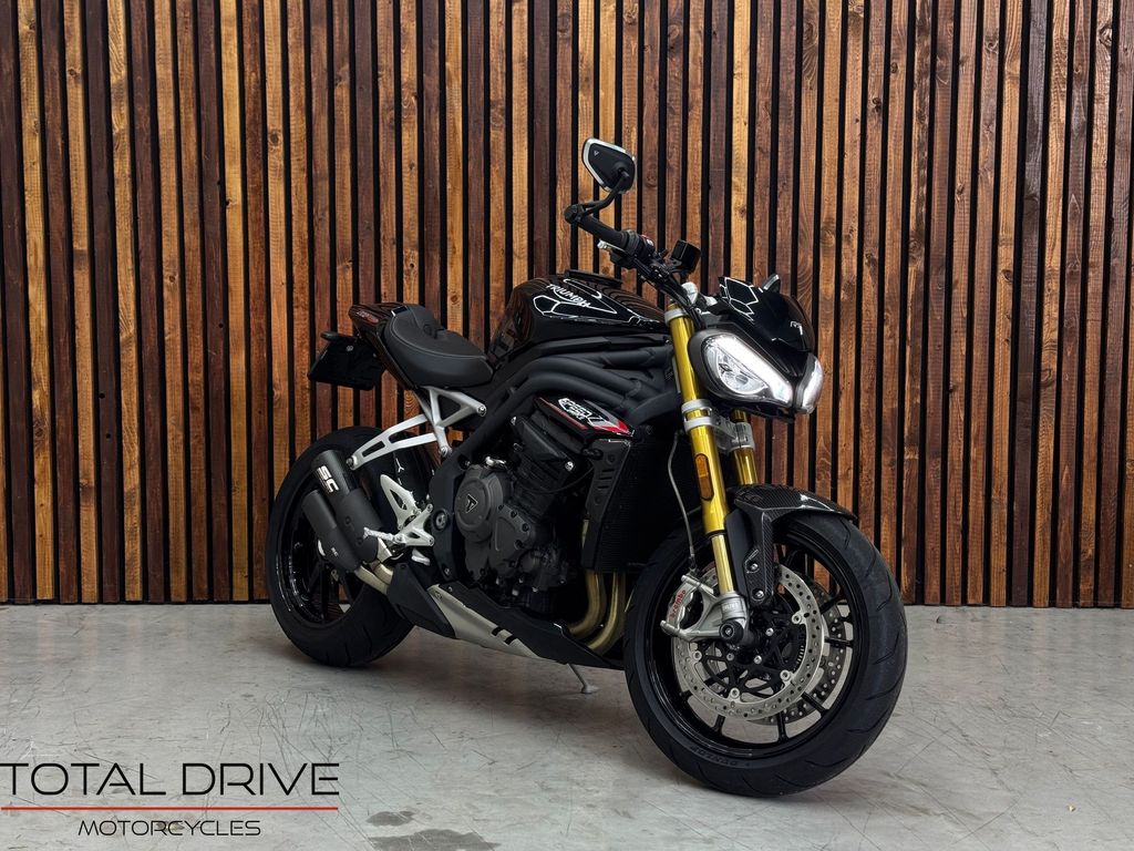 Triumph Speed Triple 1200RS