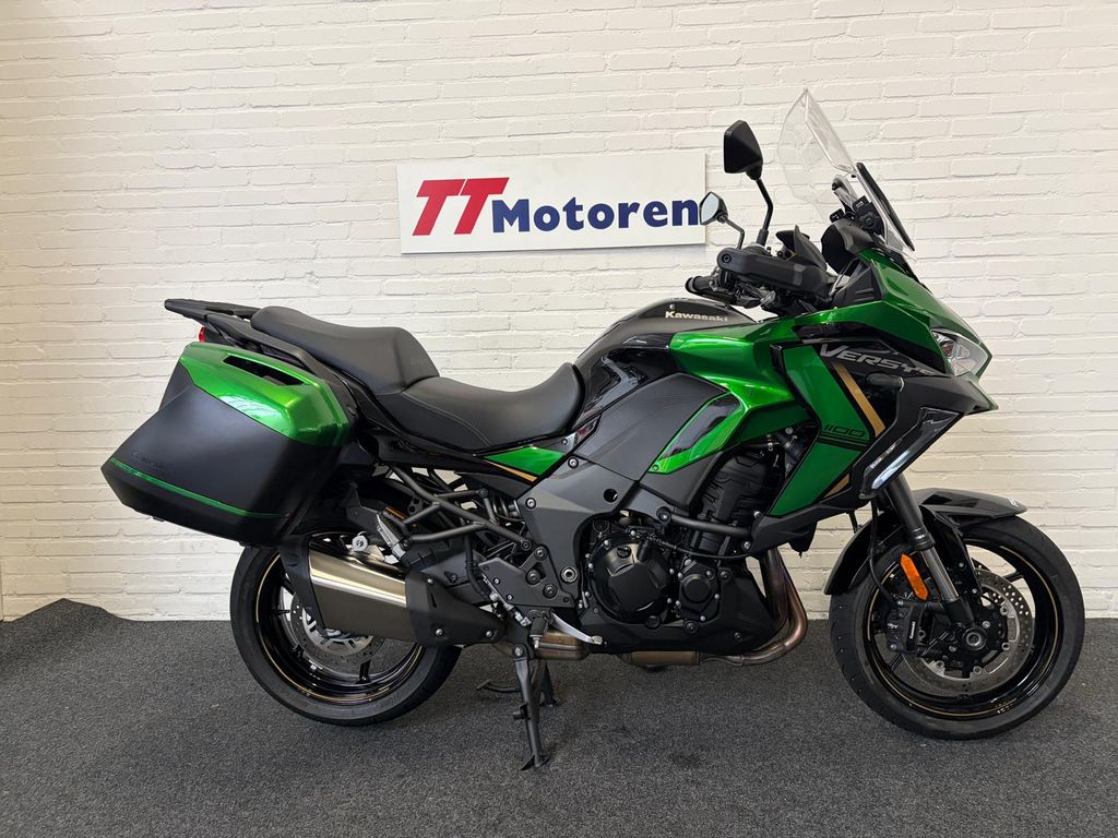 Kawasaki Versys 1100SE Tourer