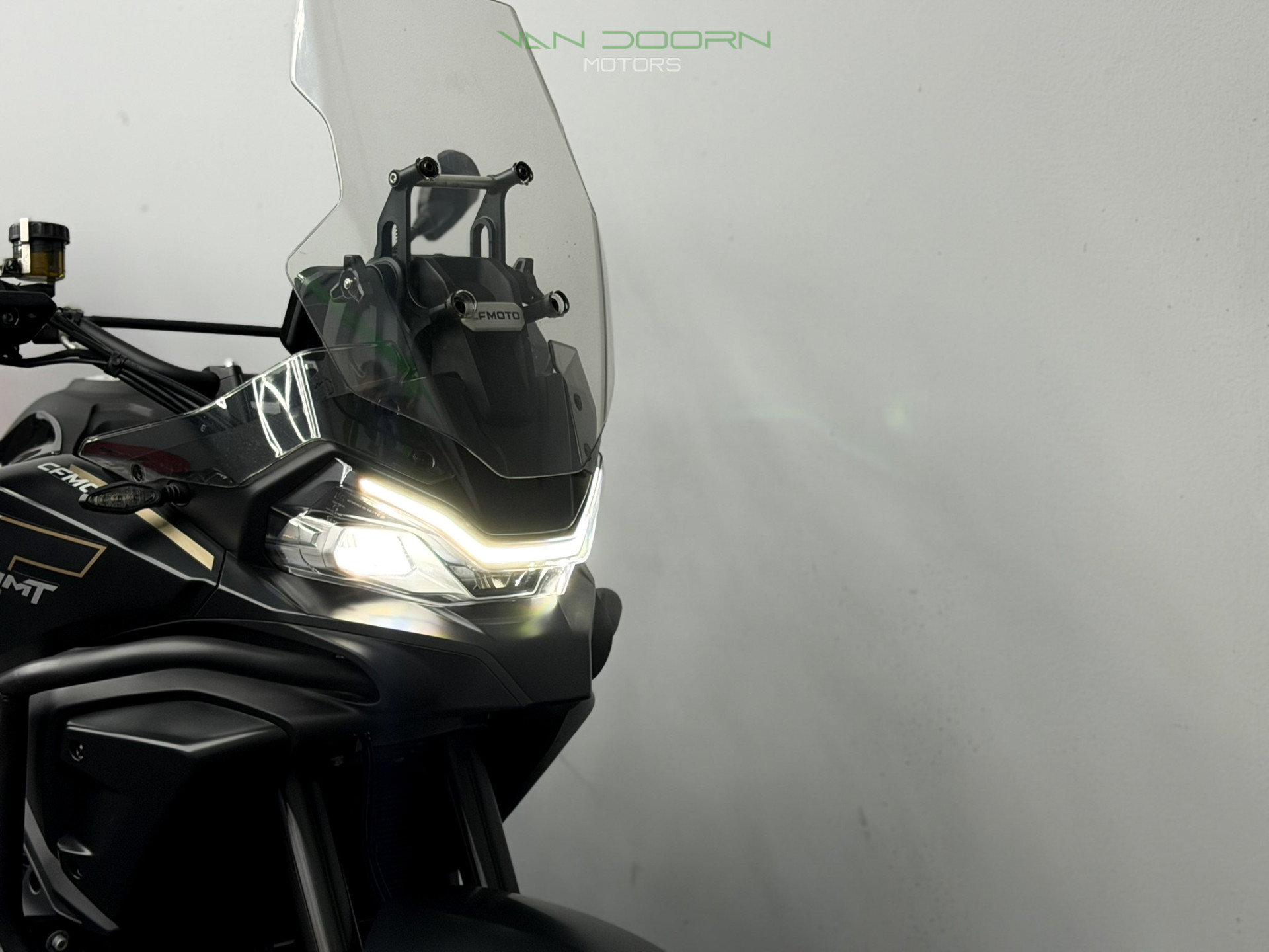 CFMOTO 700 MT Adventure
