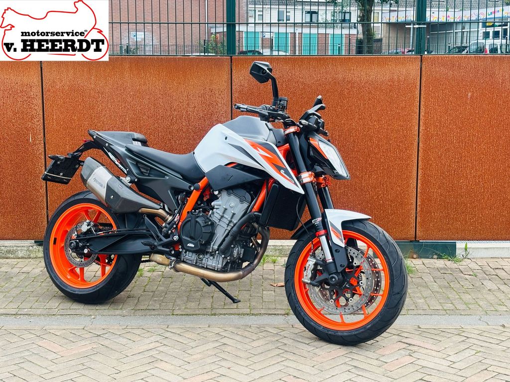 KTM 890 Duke R
