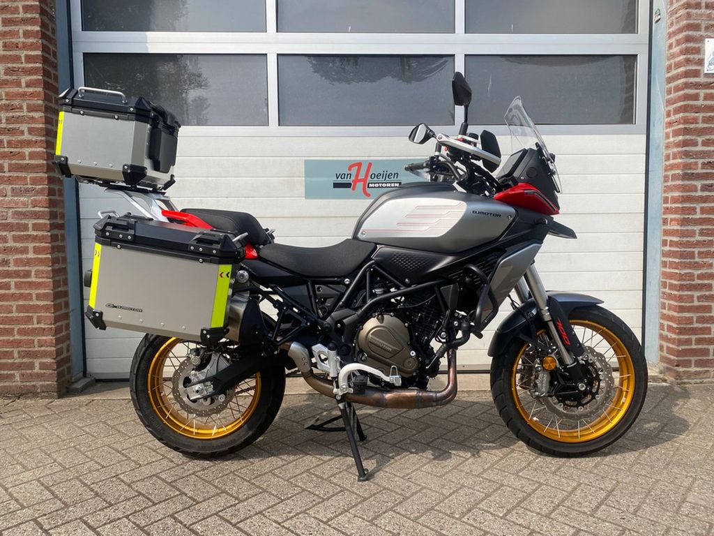 Qjmotor SRT700X Touring