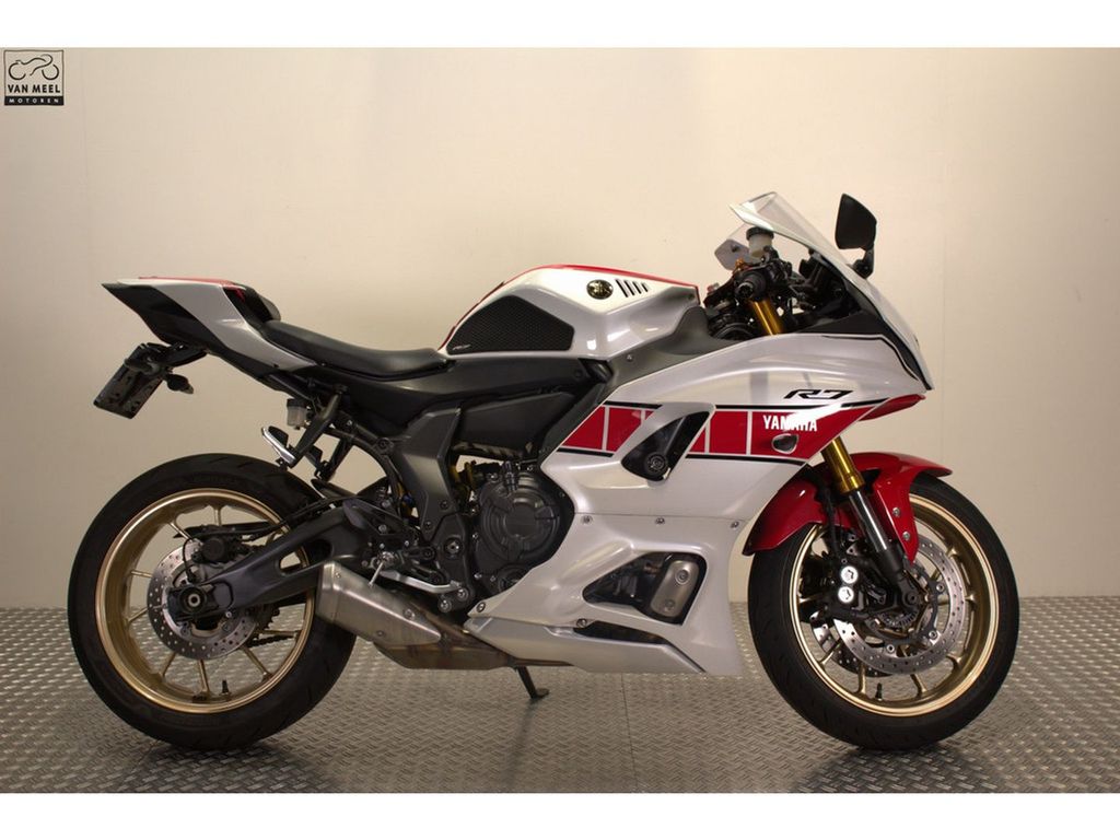 Yamaha YZF-R7