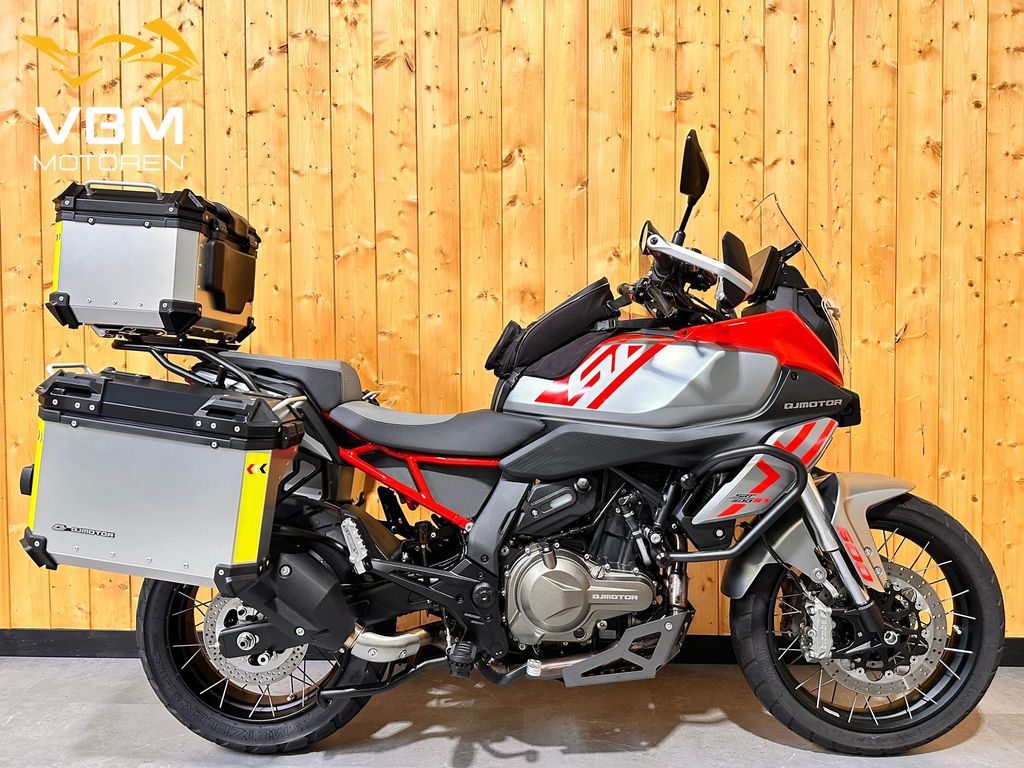 Qjmotor SRT 600 X