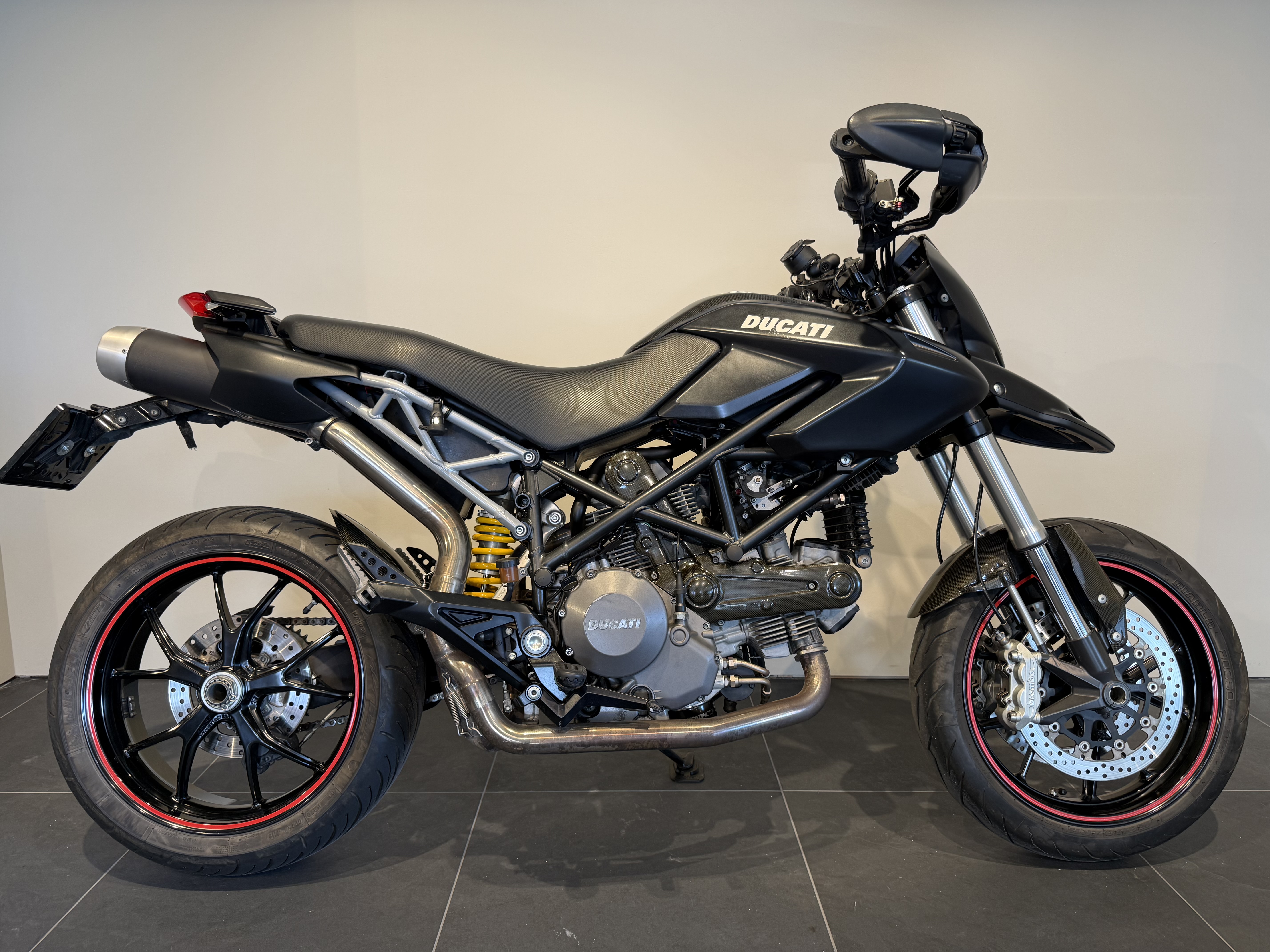 Ducati Hypermotard 796