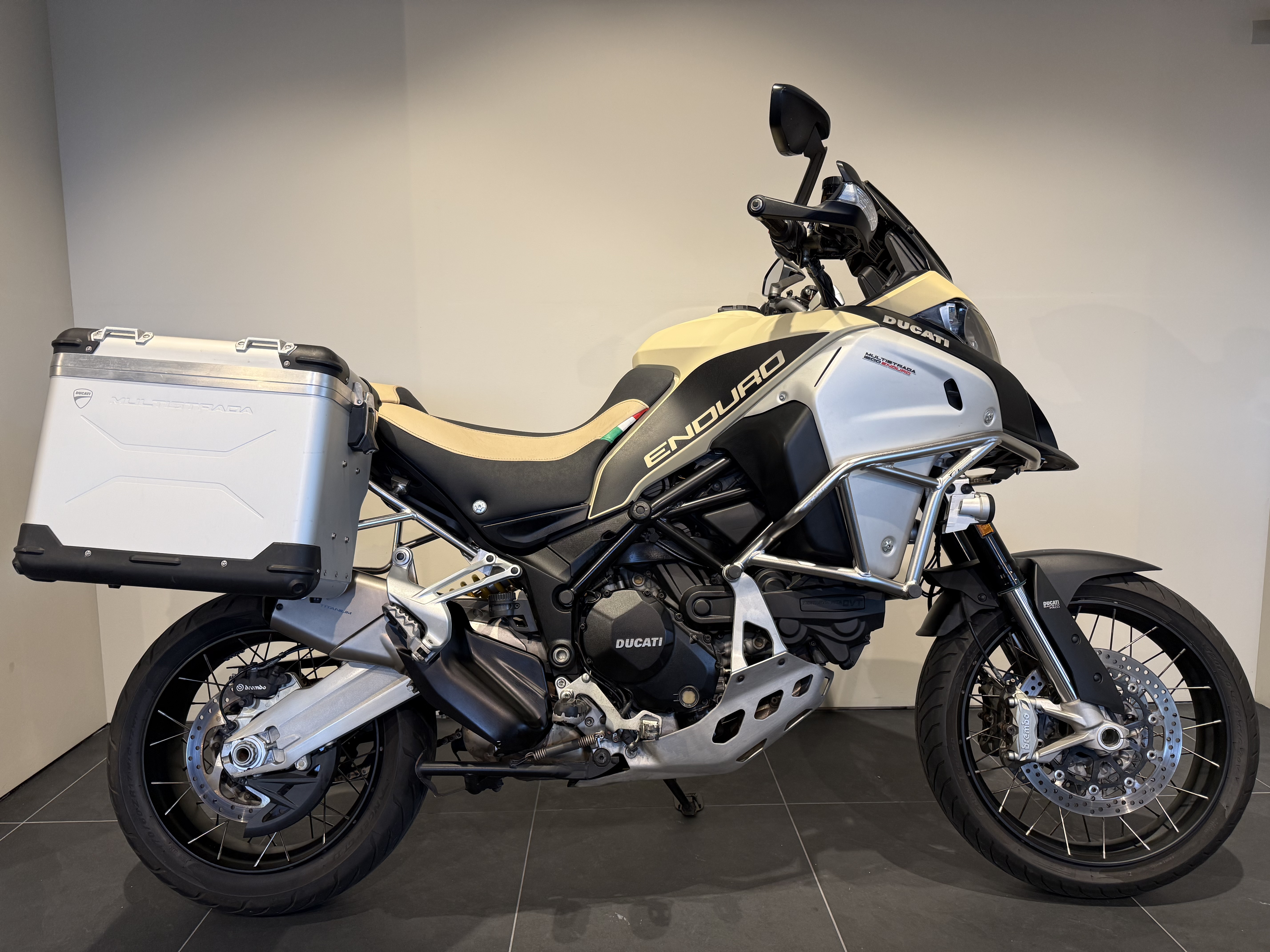 Ducati Multistrada 1200S