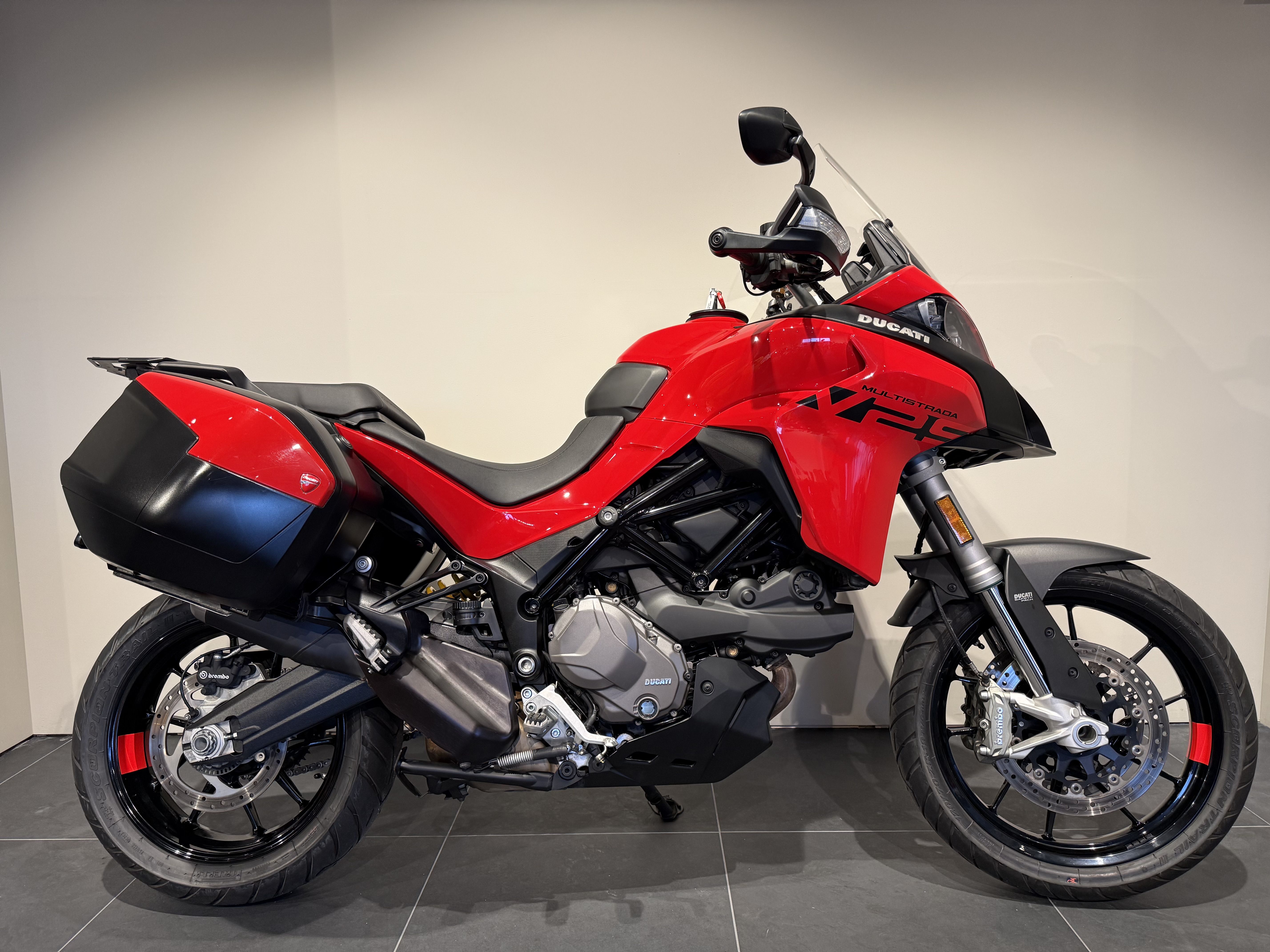 Ducati Multistrada V2 S