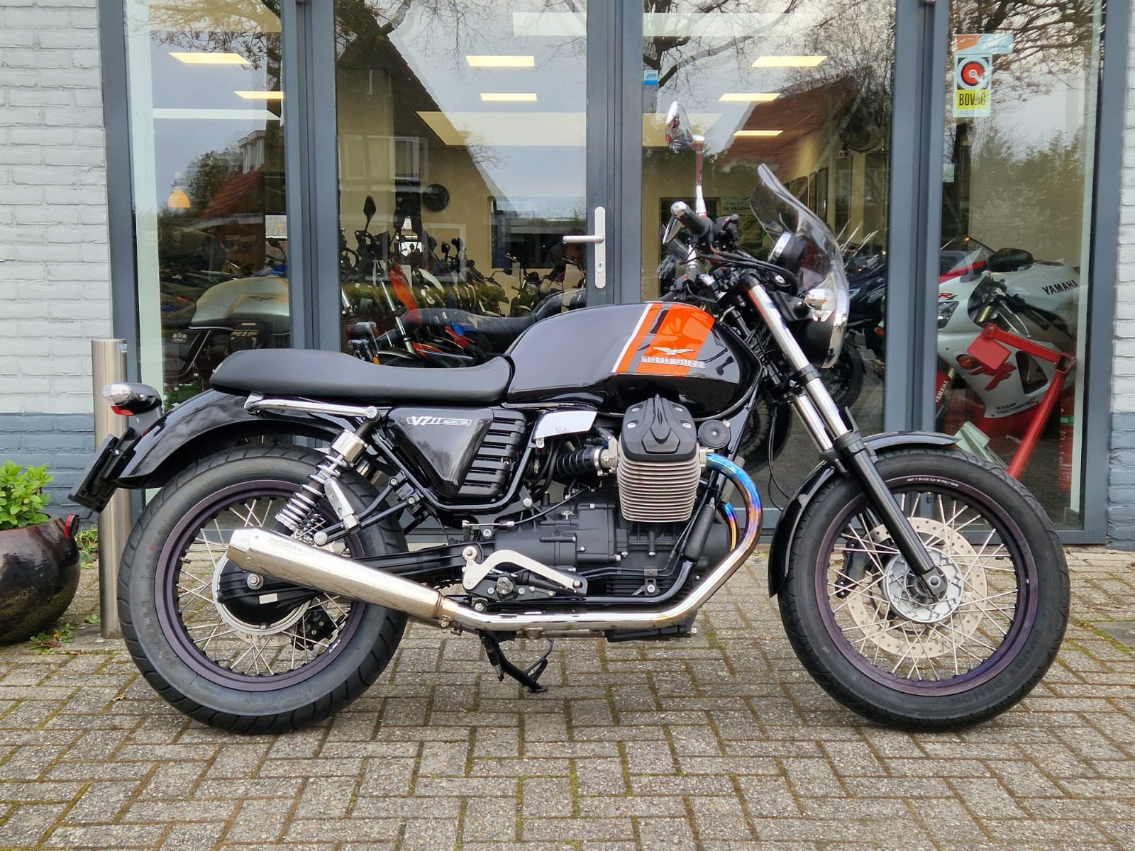 Moto Guzzi V7 II Special