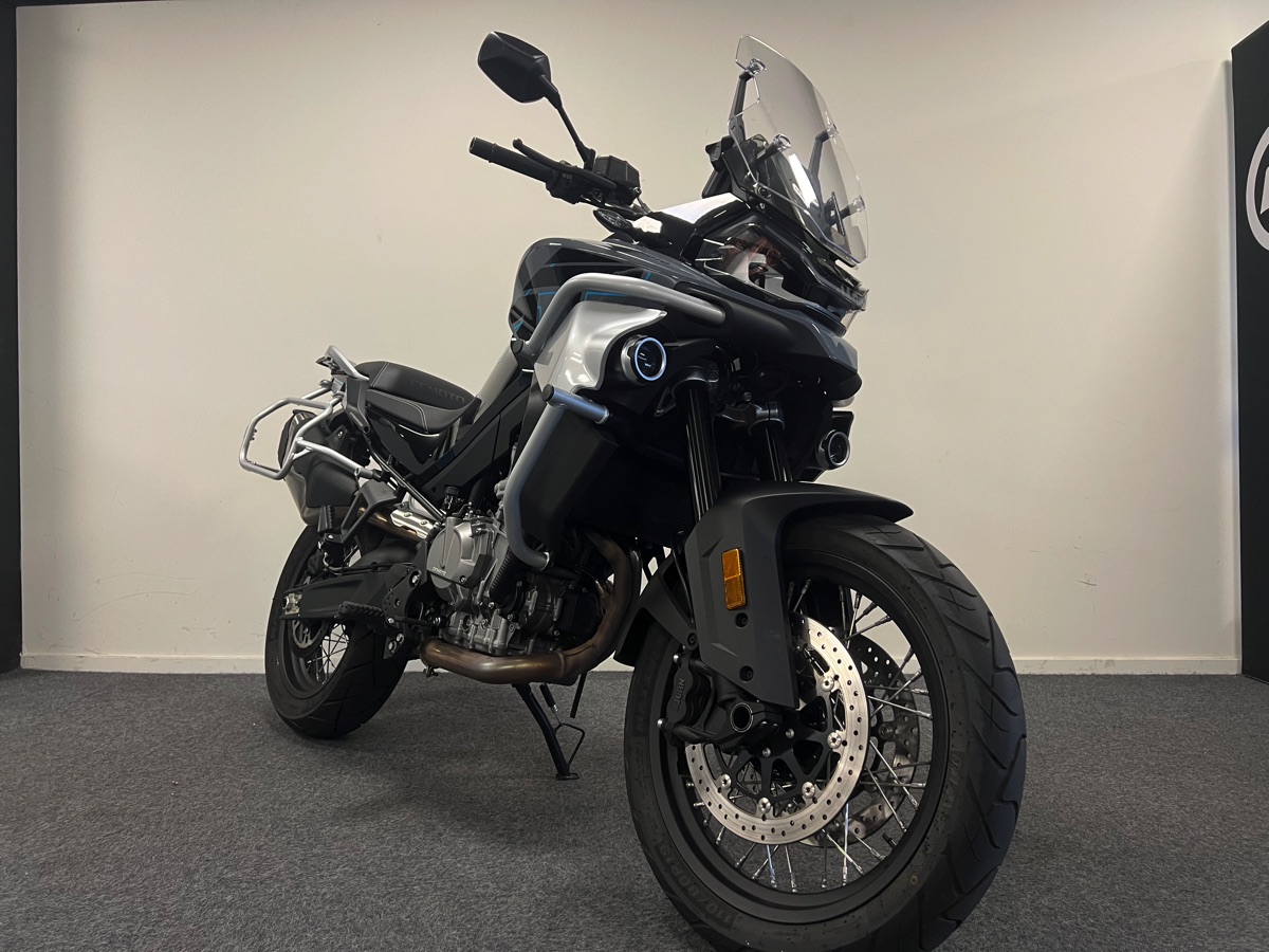 CFMOTO 800 Sport